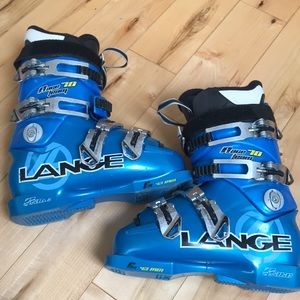 Lange ski boots